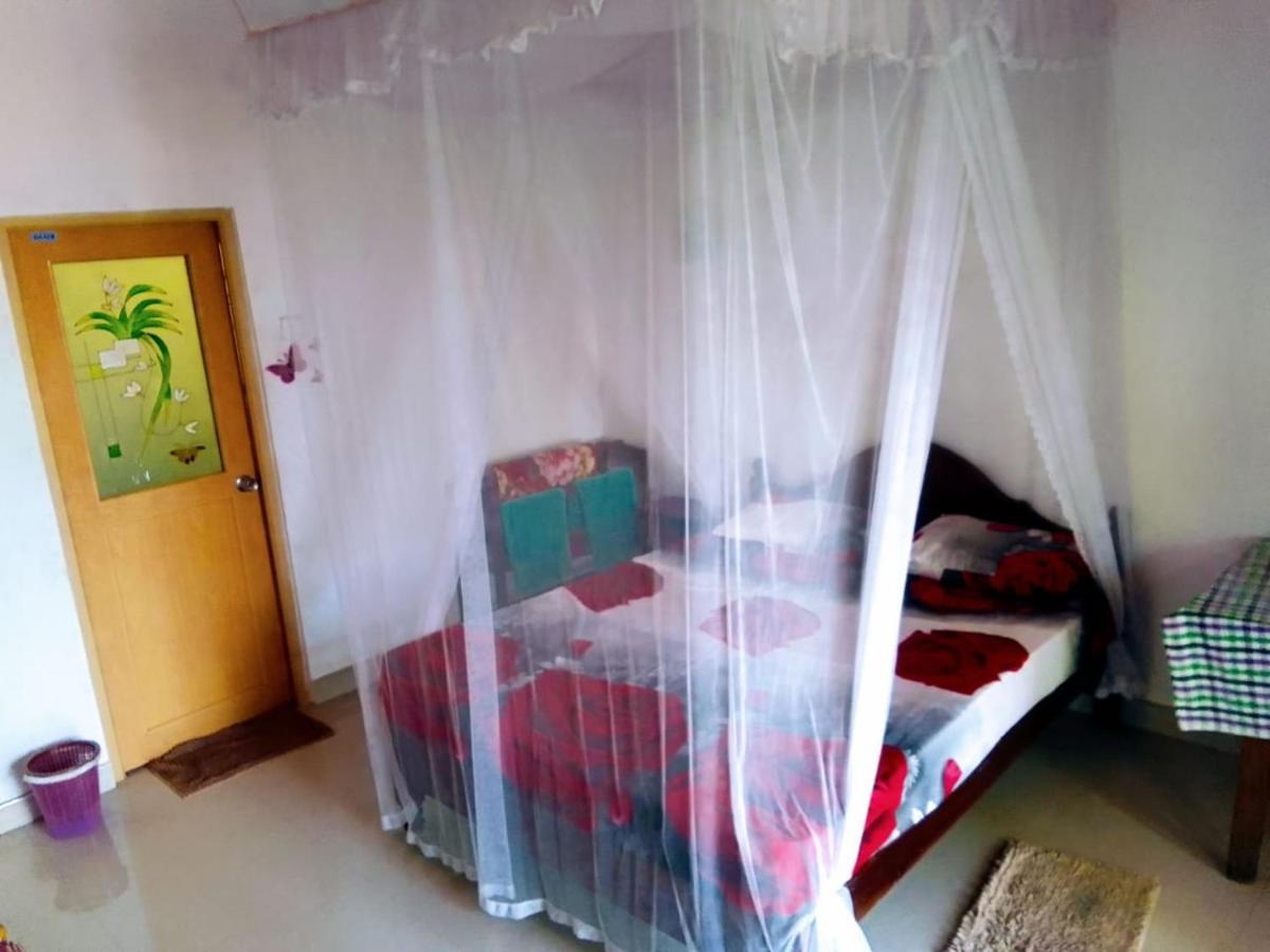 New Red Rose Ella Apartment ภายนอก รูปภาพ