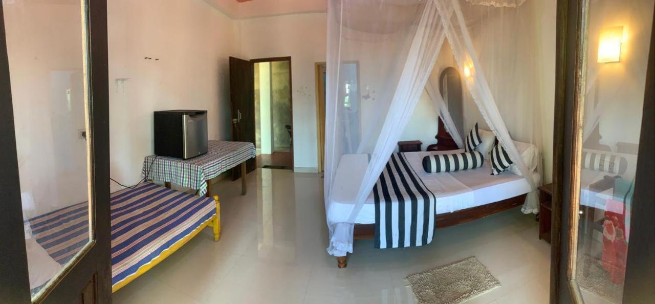 New Red Rose Ella Apartment ภายนอก รูปภาพ