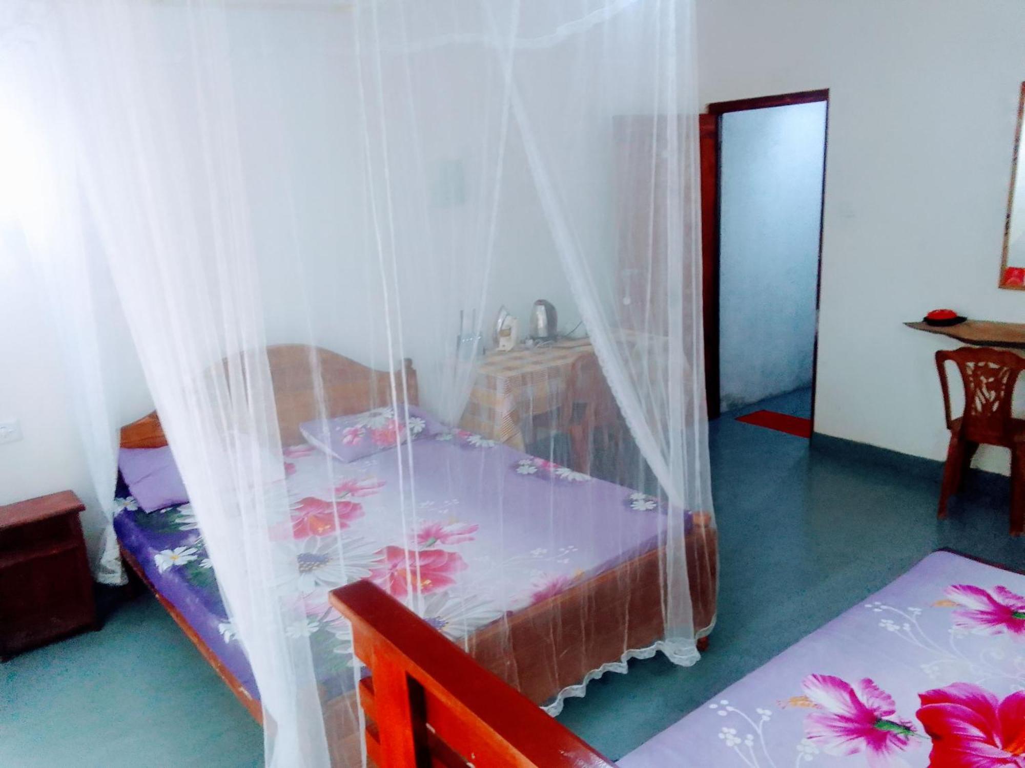 New Red Rose Ella Apartment ภายนอก รูปภาพ