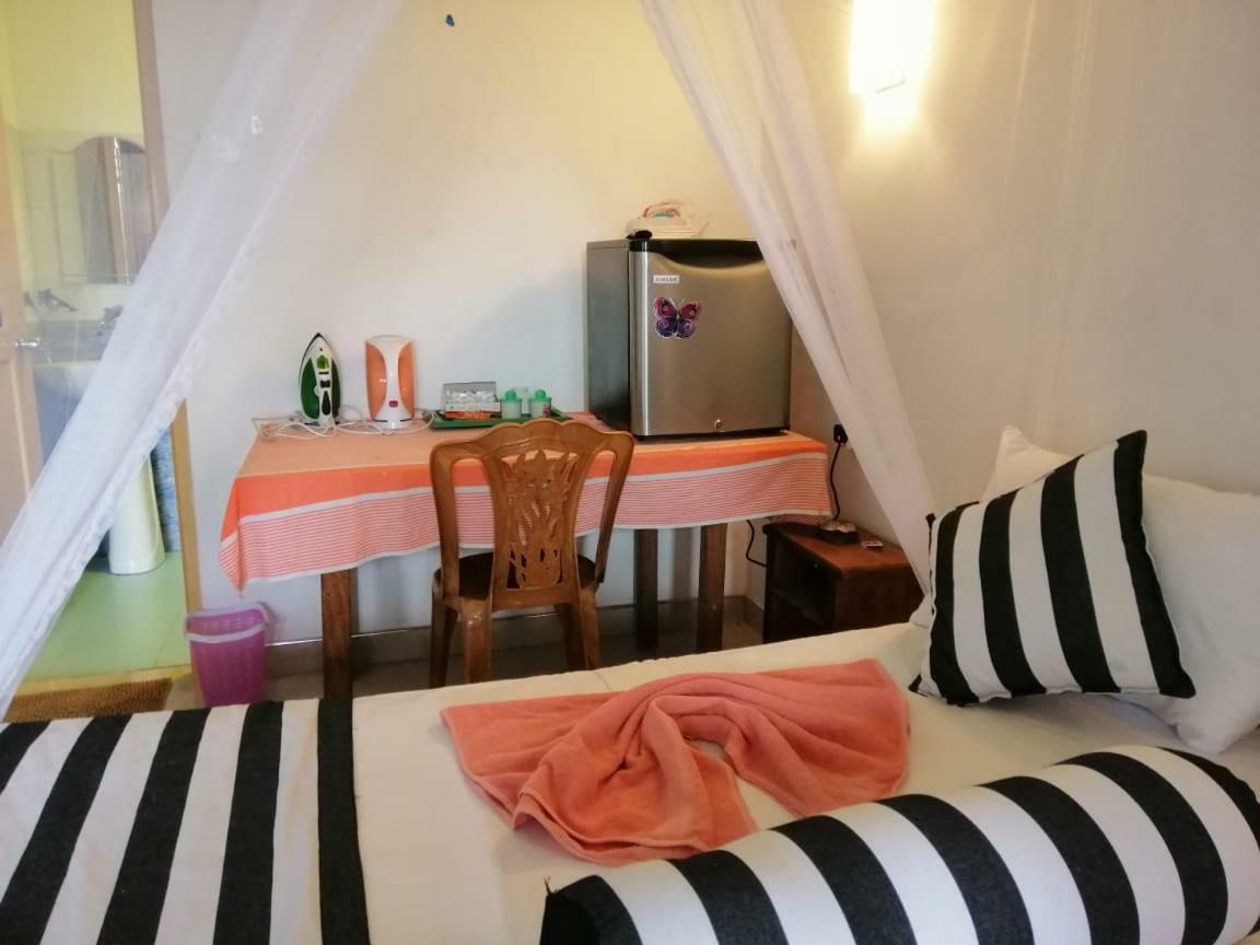 New Red Rose Ella Apartment ภายนอก รูปภาพ
